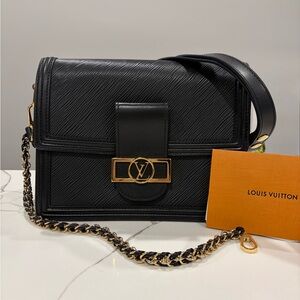 Louis Vuitton Black Leather Shoulder Bag with Gold Chain